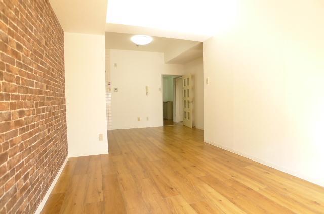 Living and room