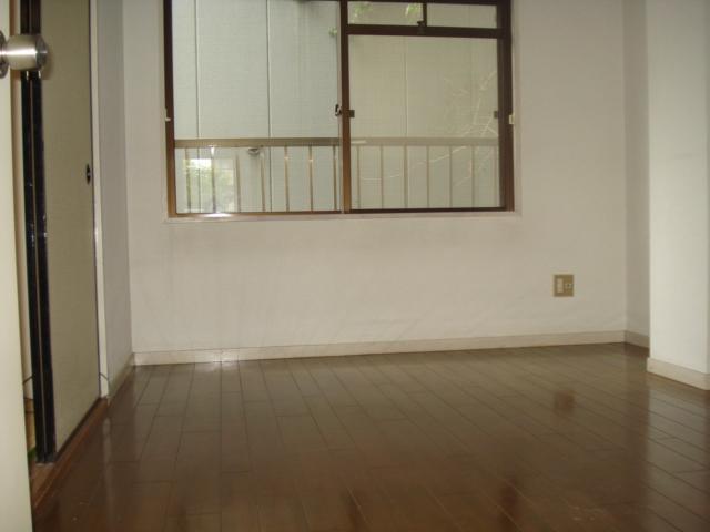 Living and room. dining ・ Japanese-style room ・ Easy-to-use floor plan of the Western-style