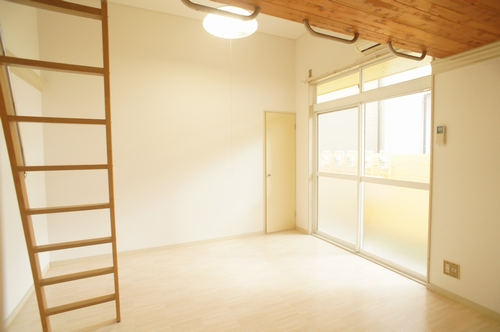 Other room space