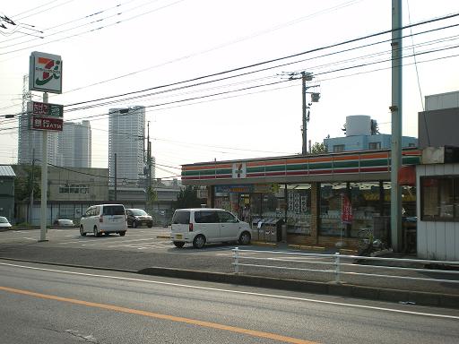 Convenience store. Seven-Eleven Kashiwa Hananoi store up (convenience store) 506m