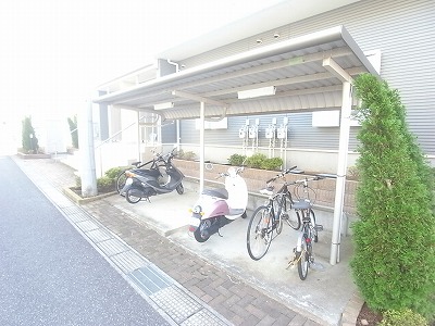 Other common areas. Parking Space Available roofed ・ Bike consultation. 