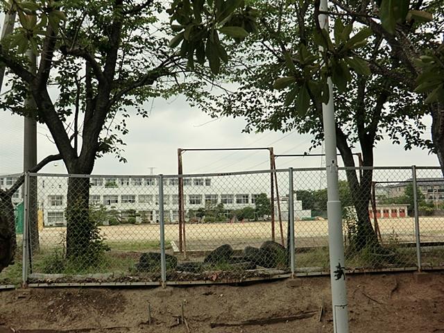 Junior high school. Kashiwashiritsu 1760m to Otsu months hill junior high school
