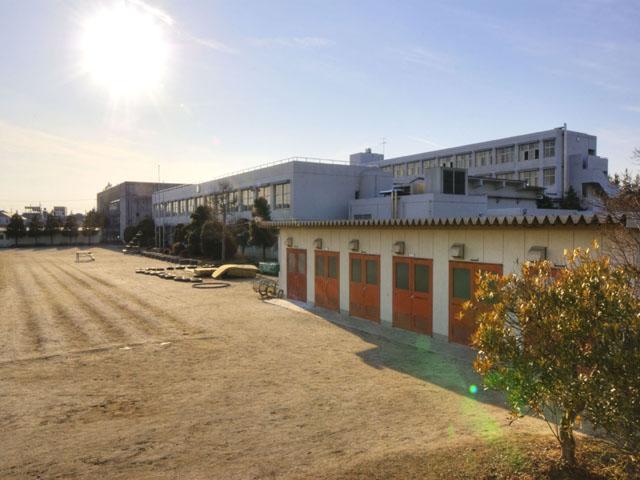 Junior high school. Kashiwashiritsu 1939m to Otsu months hill junior high school