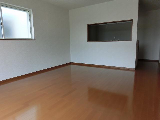 Living. Indoor (11 May 2013) shooting 10 Building