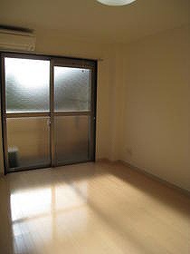 Living and room. Clean room 7.7 Pledge.