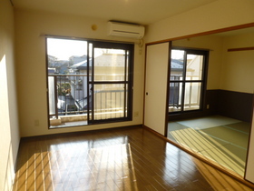 Living and room. Air-conditioned