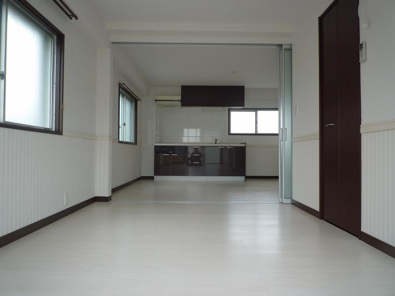 Living and room