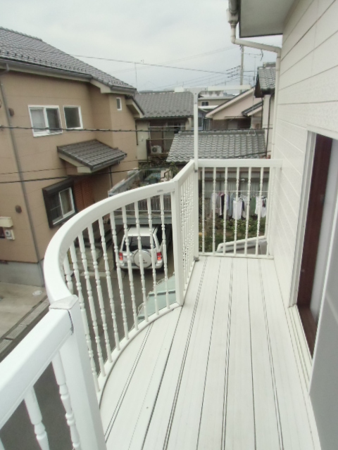 Balcony. Wide balcony! Is the perfect environment to your laundry