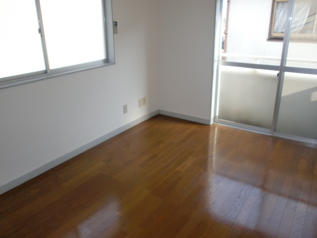 Living and room. Really feel bright two-plane daylight