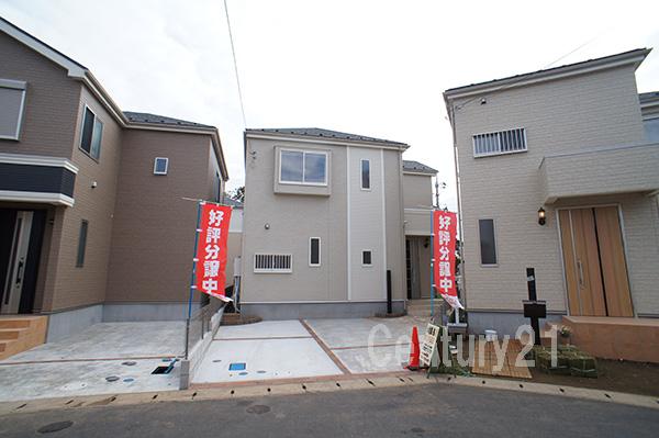 Local appearance photo. Every day of your laundry happy comfortable local in the south balcony (October 2013) Shooting F Building