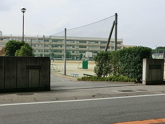 Junior high school. Kashiwashiritsu Hikarigaoka junior high school