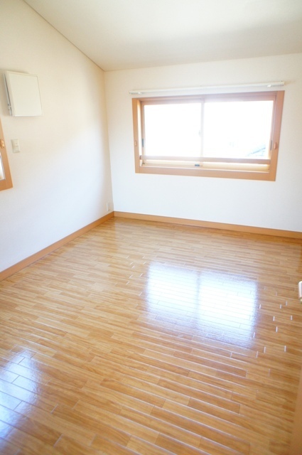 Living and room. Otherwise, it is the room photo