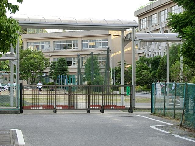 Junior high school. Kashiwashiritsu Kashiwadai 1200m until the third junior high school