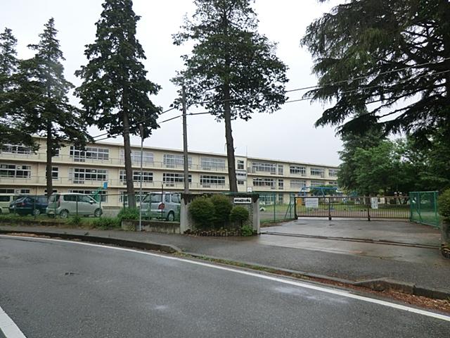 Primary school. 1600m to Kashiwa TatsuKashiwa sixth elementary school