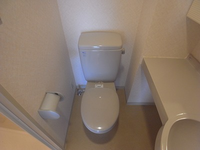 Toilet. toilet.