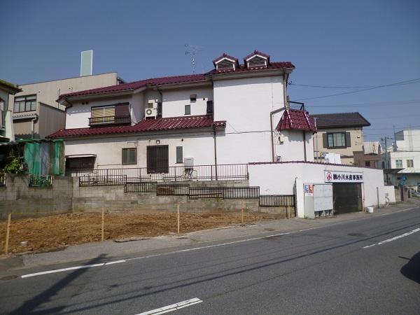 Local photos, including front road. Local (July 2013) Shooting