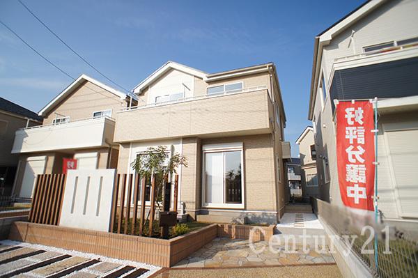 Local appearance photo. Y Building