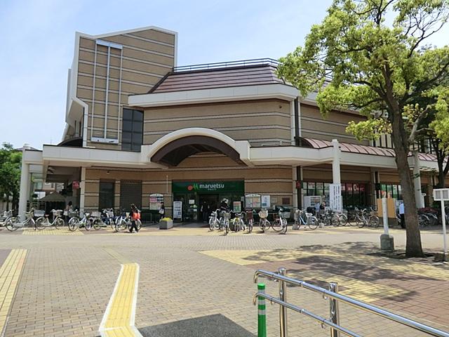 Supermarket. Maruetsu 2930m to the west Shirai shop