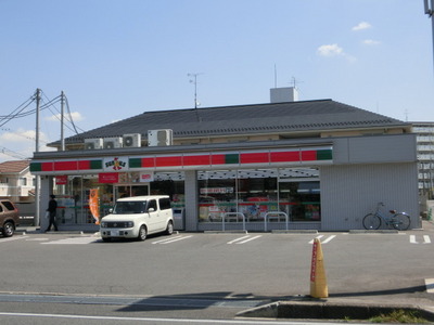 Convenience store. thanks 80m to Kashiwa Tomisato store (convenience store)