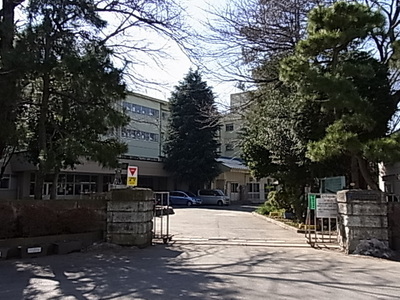 Primary school. Kashiwashiritsu third to elementary school (elementary school) 1260m