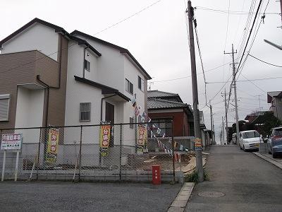 Local photos, including front road. Local (11 May 2013) Shooting