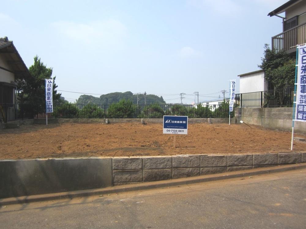 Local photos, including front road