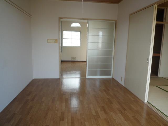 Living and room