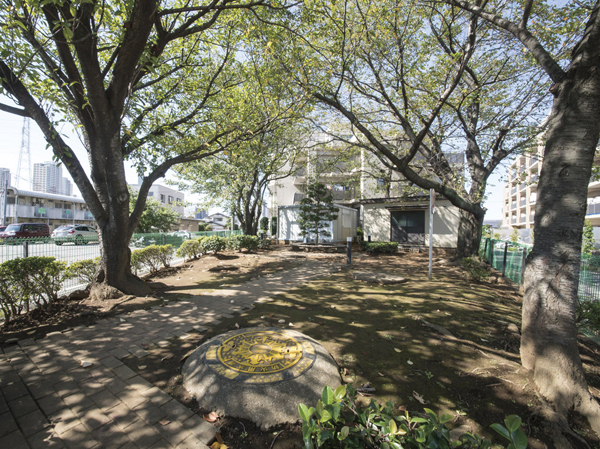 "North Hanasaki green space" of property close (1-minute walk ・ About 10m)