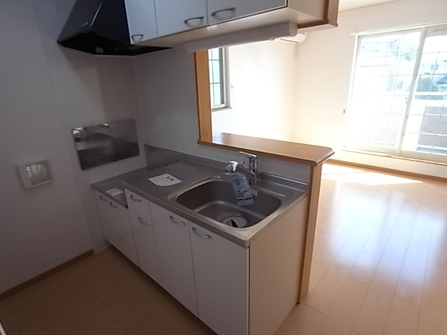 Kitchen. Gas stove 2 burners installed Allowed ・ Water purifier built-in kitchen.