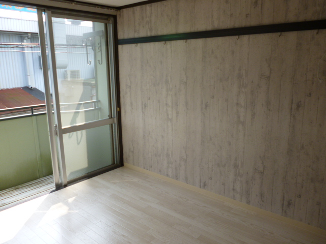 Living and room