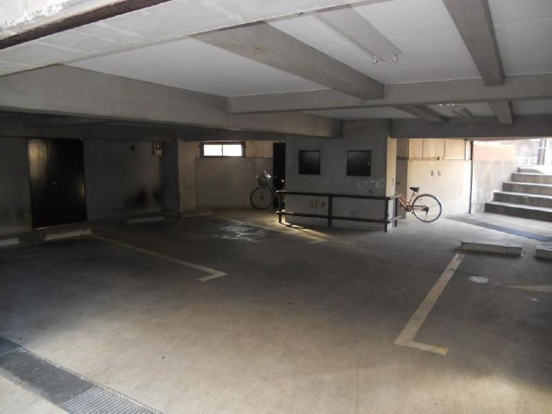Parking lot
