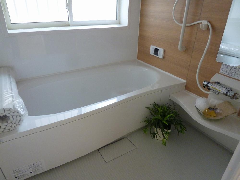 Bathroom. C Building room (October 3, 2013) Shooting