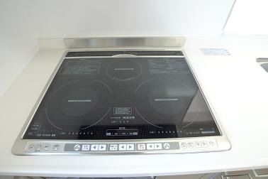 Other Equipment. IH cooking heater (3-burner stove)