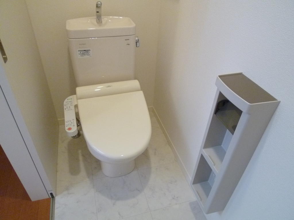 Toilet. Restroom, of course Washlet!