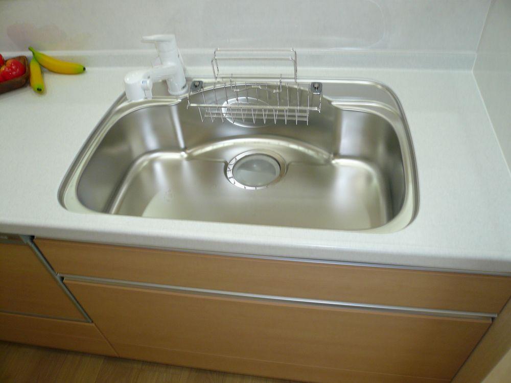 Kitchen. Sink photo