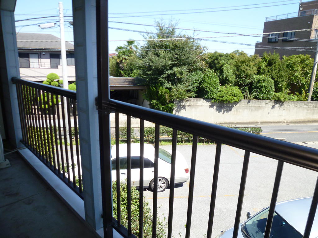 Balcony. Since the balcony there is a modest space, Futon dry pat!