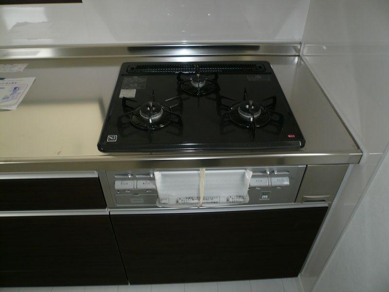 Kitchen. Gas stove photo