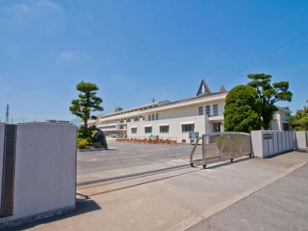 Junior high school. 1680m to Matsudo Municipal put away North Junior High School