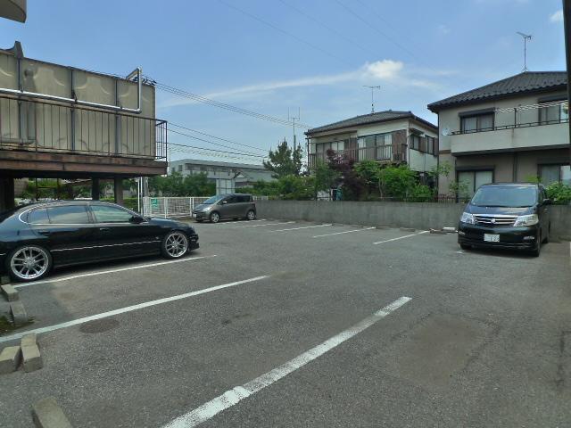 Parking lot