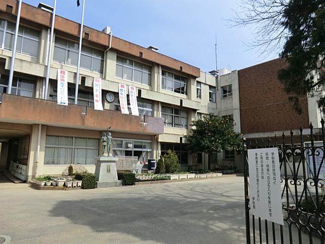 Primary school. 560m to Matsudo Municipal Eastern Elementary School