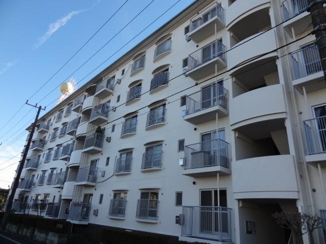 Local appearance photo. Local (12 May 2013) Shooting