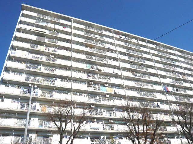 Local appearance photo. Local (12 May 2013) Shooting