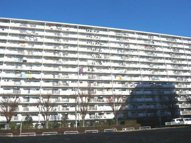 Local appearance photo. Local (12 May 2013) Shooting