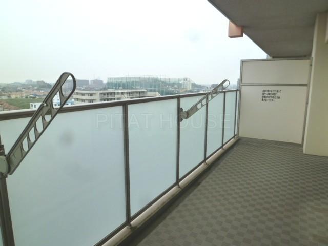 Balcony.  [balcony] For the 8 floor of 14-storey, Better view