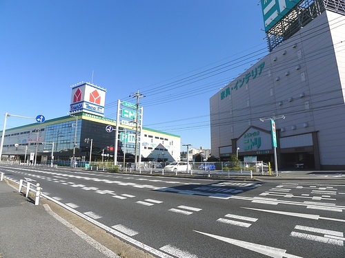 Home center. 430m to Nitori Matsudo store (hardware store)