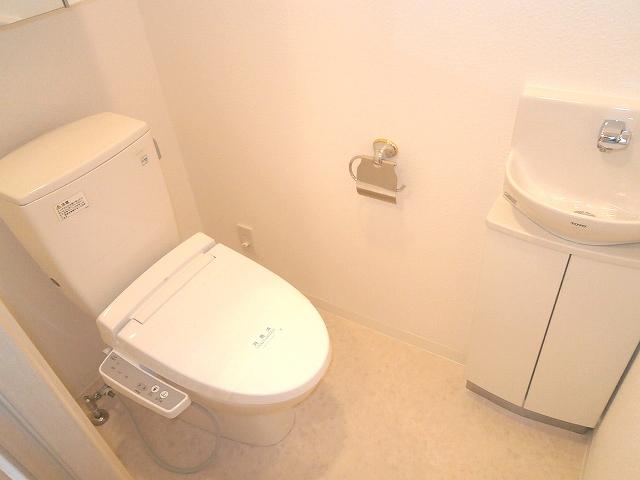 Toilet. Indoor (June 2013) Shooting