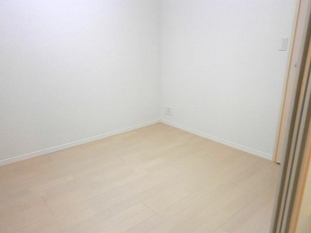 Non-living room. Indoor (June 2013) Shooting