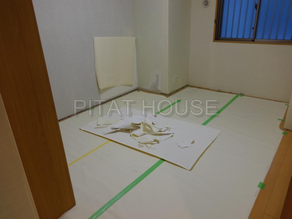 Non-living room.  [Western style room] Renovation end fun