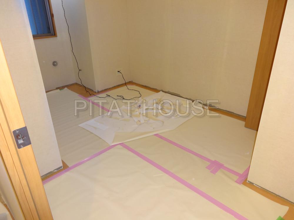 Non-living room.  [Western style room] Firm seat upholstery in front of each room renovation