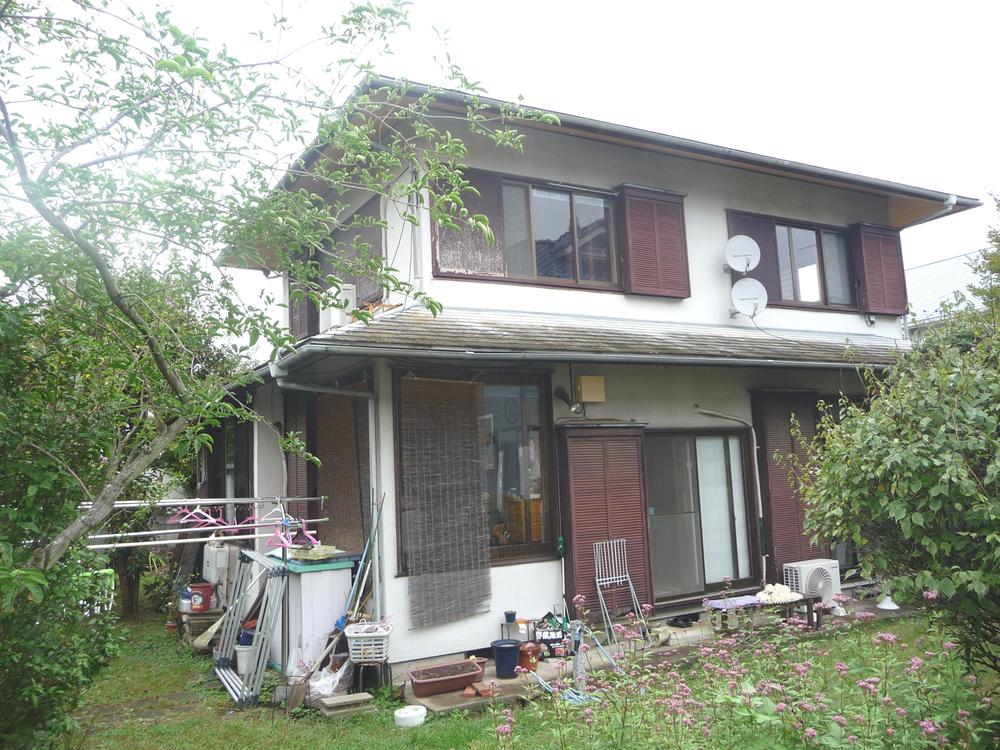 Local appearance photo
